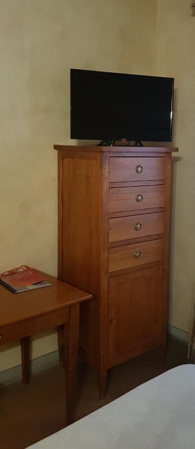 B&B Palazzo Al Torrione 2 Σαν Τζιμινιάνο Εξωτερικό φωτογραφία
