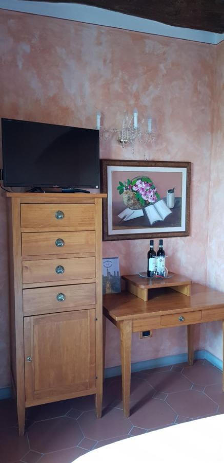 B&B Palazzo Al Torrione 2 Σαν Τζιμινιάνο Εξωτερικό φωτογραφία