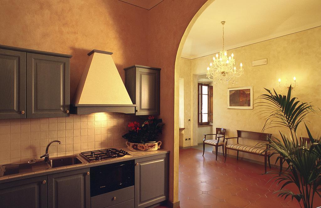 B&B Palazzo Al Torrione 2 Σαν Τζιμινιάνο Εξωτερικό φωτογραφία